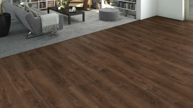 HARO DISANO Designboden Eiche Victoria geräuchert in einem modernen Wohnbereich